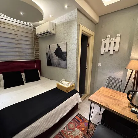 Nova Park Hotel-bomonti 3*