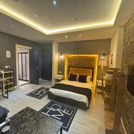 Nova Park Hotel-bomonti 3*